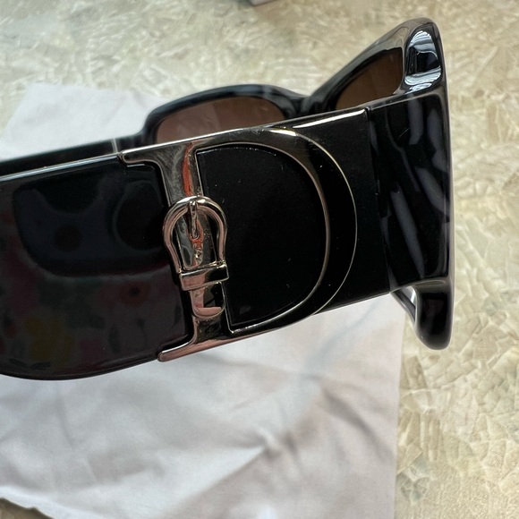 Dior Sunglasses - Picture 12 of 13